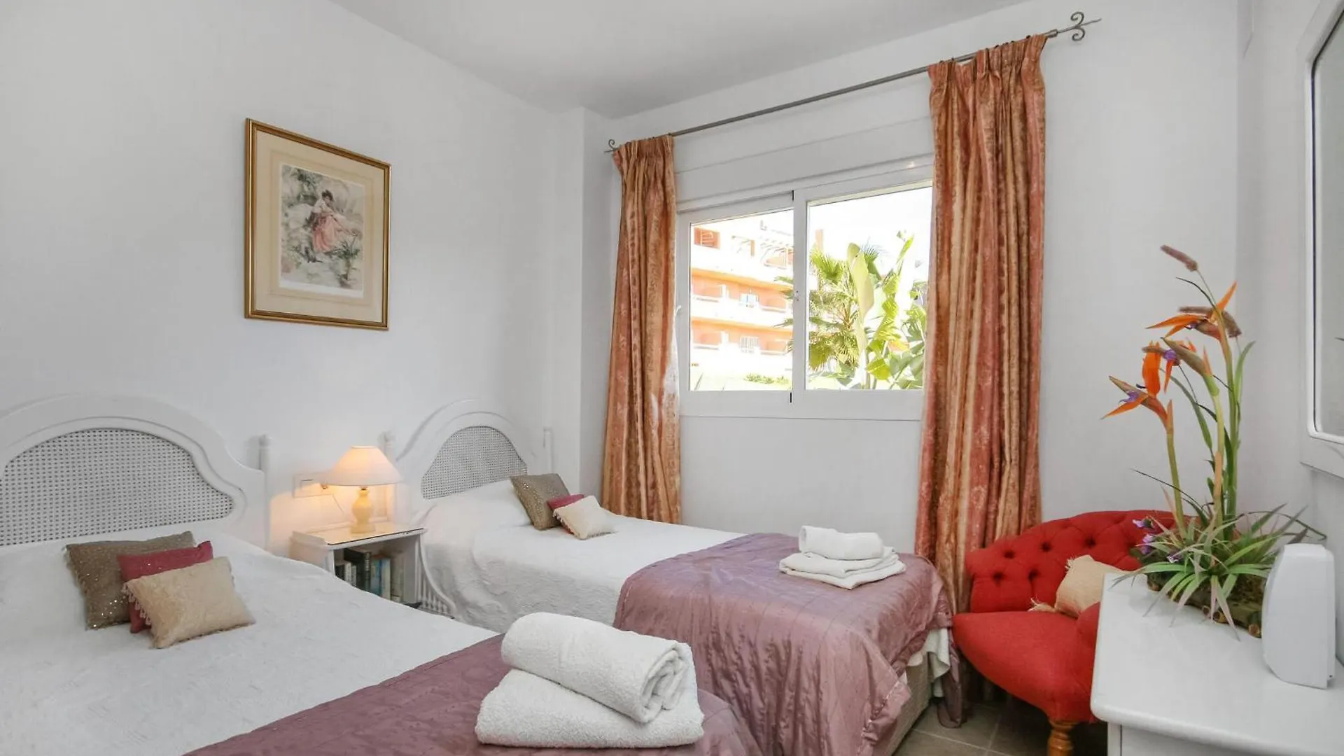Amazing Apartment In Casares With Kitchen 0*,
